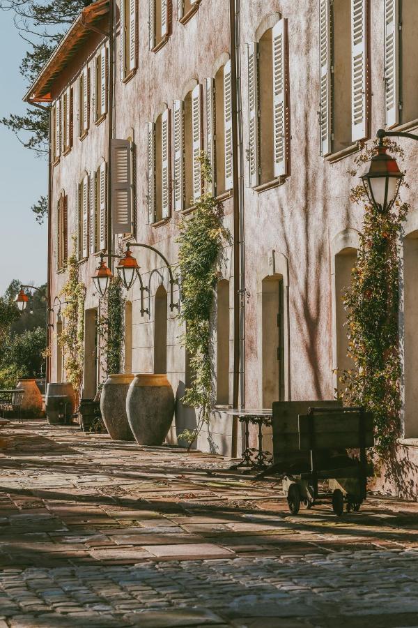 Chateau Saint Roux Le Luc-Le Cannet Des Maures Esterno foto